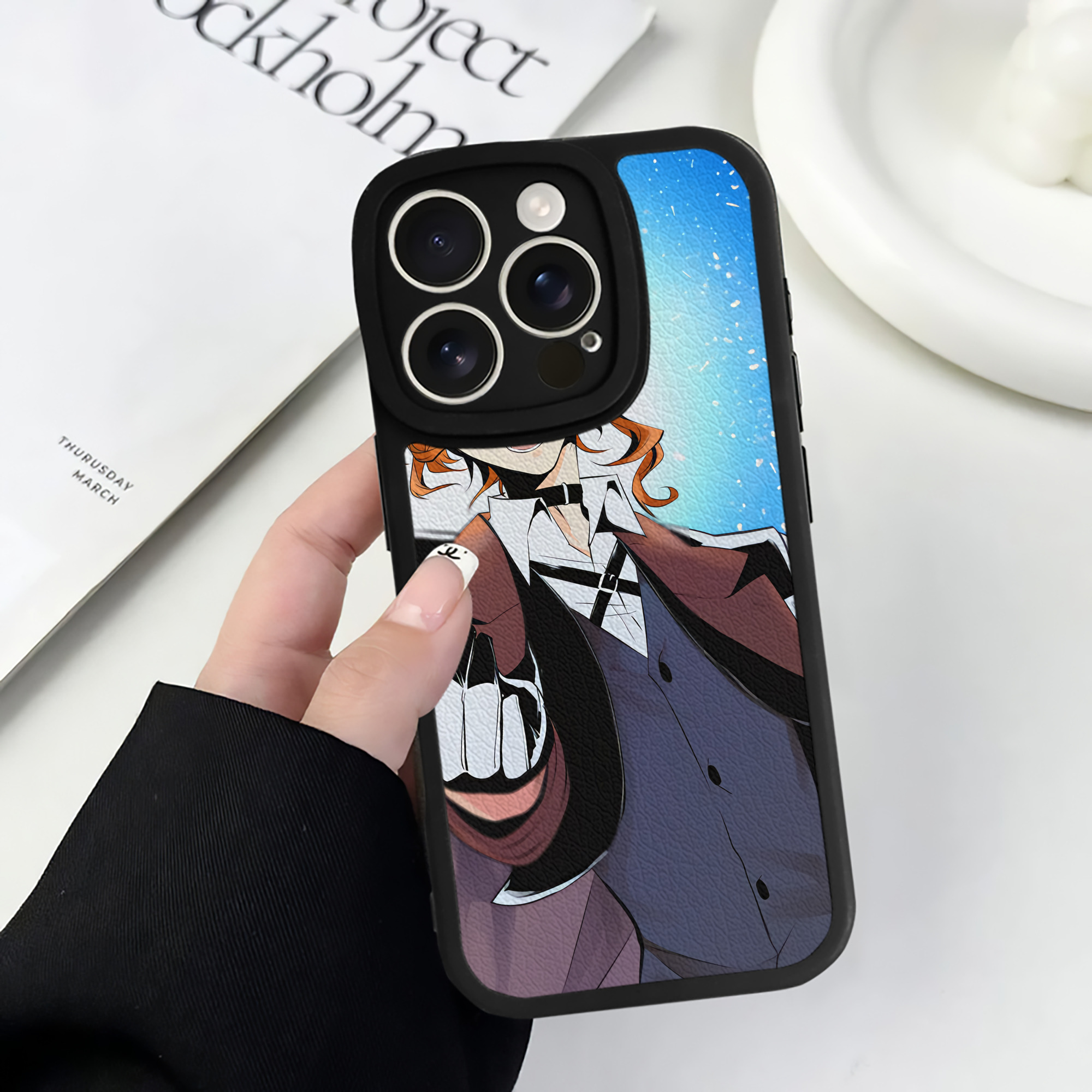 （画像用） 文豪ストレイドッグス Bungo Stray Dogs 【iPhone 16シリーズ対応】シリコンスマホケース（レザー調） 材質：シリコン